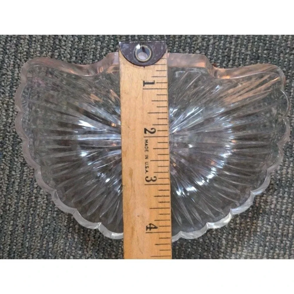Vintage Celebrity MCM Clear Acrylic Soap Dish Starburst Pattern USA
